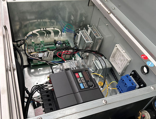 OPL Operated Washer Extractors1